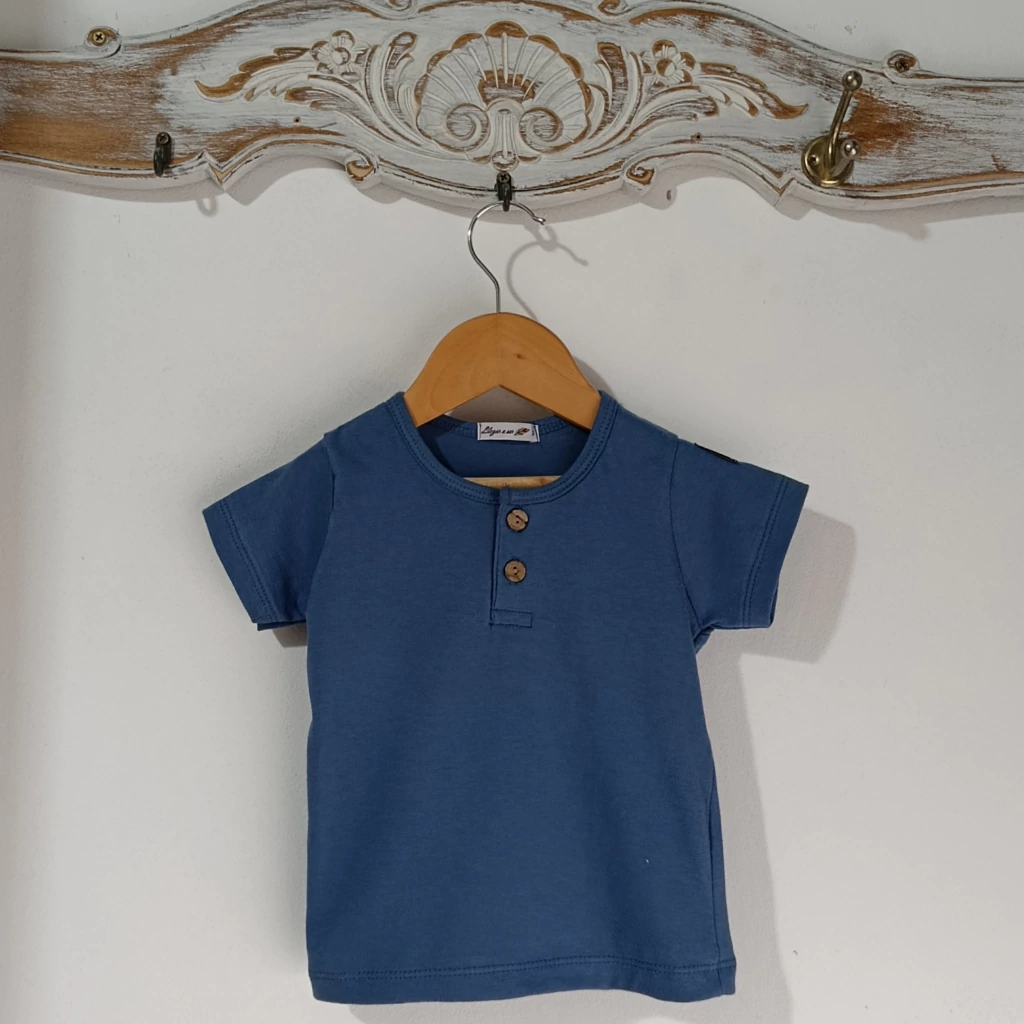 Remera bebe botones Stone azul